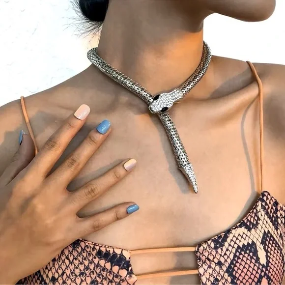 Serpenti Silver Snake Crystal Necklace - Picture 7 of 11